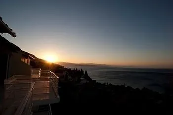 Paradise Hotel